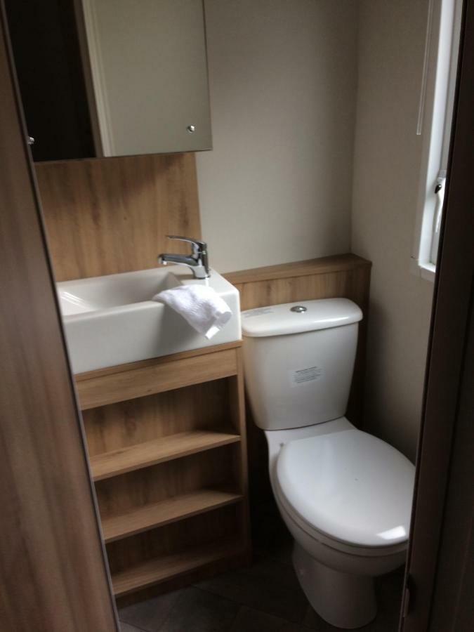 St Leonards-on-Sea Hastings Holiday Home At Fairlight Lodge Beauport Holiday Park מראה חיצוני תמונה